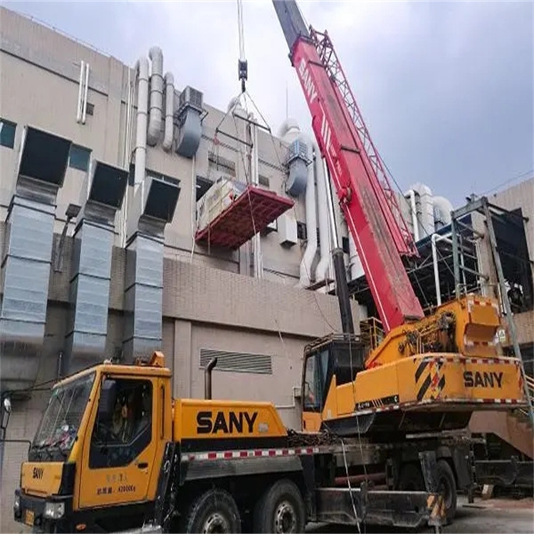 鹿寨租赁大型汽车吊，助力工程项目高效进行