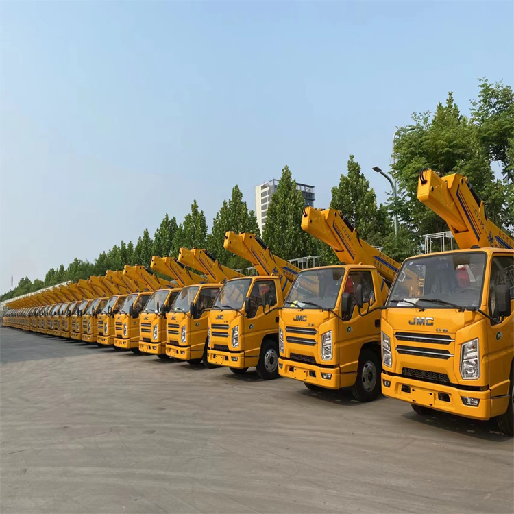 鹿寨路灯车高空作业车出租|市政维修|广告安装