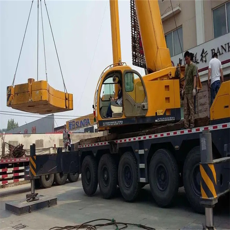 鹿寨当地吊车出租|机器吊装|75吨|工厂搬迁服务